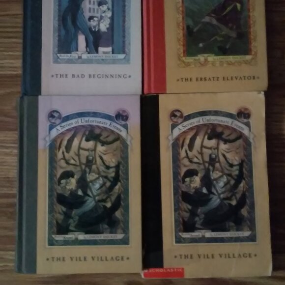 Books Series of Unfortunate Events 3 Books, 3 Hardcover Unread - Picture 1 of 5